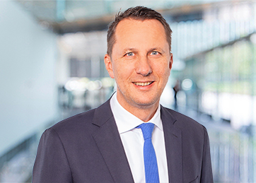 Johannes Kremer, <strong>Senior Manager</strong><br>Dipl.-Betriebswirt <br> Wirtschaftsprüfer & Steuerberater